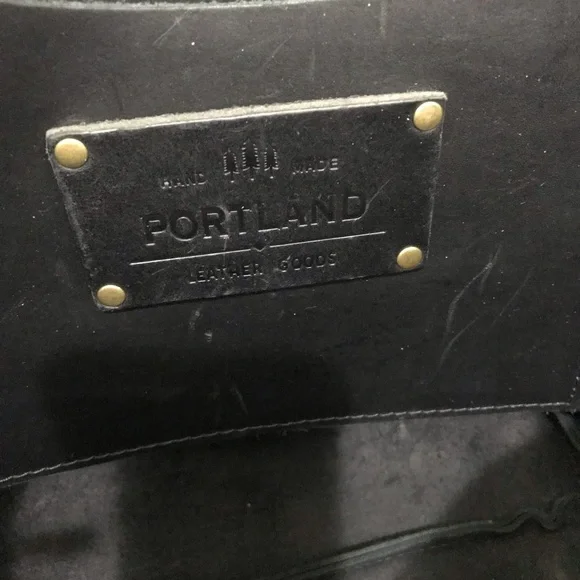 Portland Leather Black Tote - Picture 5 of 8